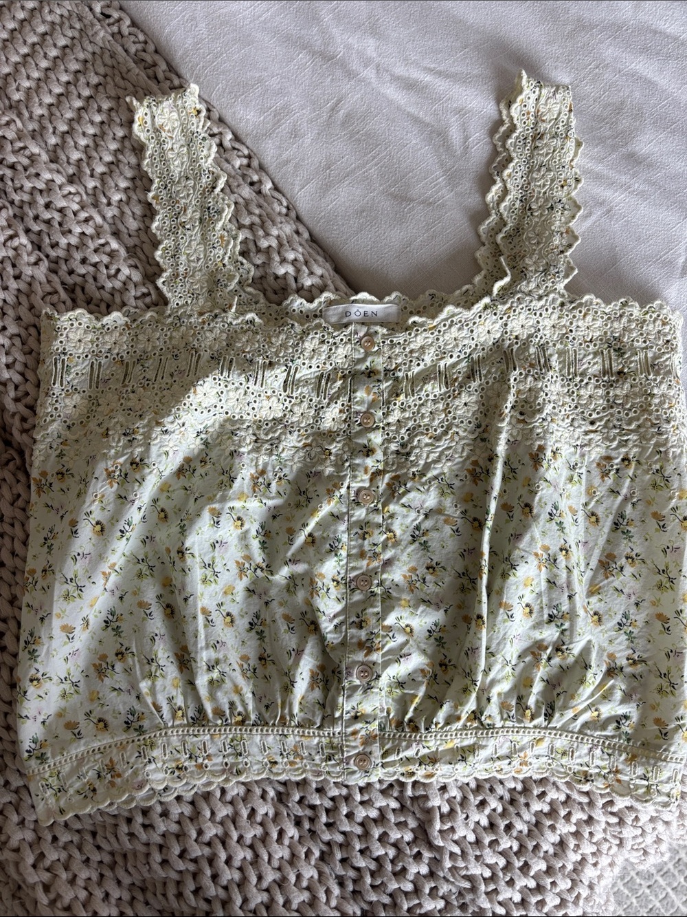 Doen Cream Floral Eyelet Lace Camisole